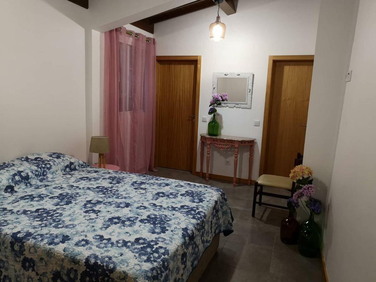 Join Our Relaxed House Near The Beach - Mosteiros Mosteiros  Luaran gambar